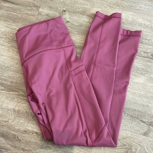 Pink leggings with pockets